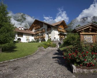 Garnì Lilly - San Lorenzo in Banale - Gebäude