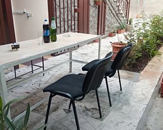 Komitas Avenue Guest House - Yerevan - Patio