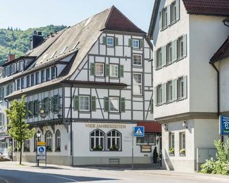 Flair Hotel Vier Jahreszeiten - Bad Urach - Building