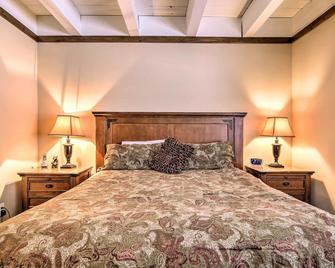 Cozy Incline Village Townhome w/ Private Deck - Incline Village - Schlafzimmer