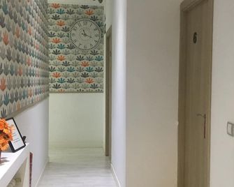 Bloom Inn Madrid - מדריד - מסדרון
