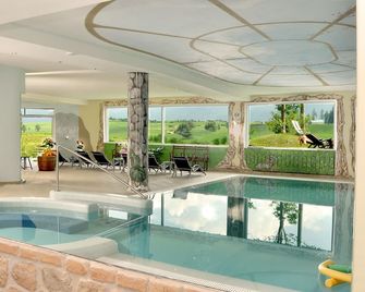 Hotel Rosa Resort - Cavareno - Басейн