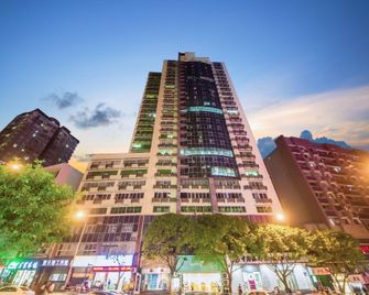 Ximan Hotel (Guanyinqiao Pedestrian Street Store) - Chongqing - Building