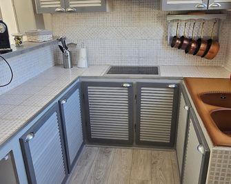 Guest House Provencal - Vitrolles