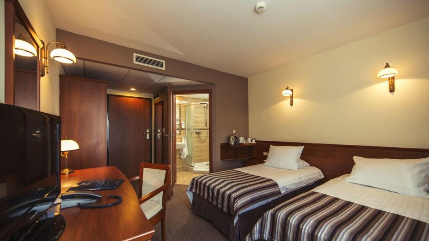 Conrad Hotel
