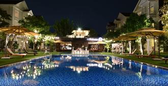 Toki Saigon Resort & Spa - Ho Chi Minh-byen - Svømmebasseng