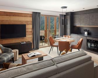 Le Geant, Courmayeur, Apartments by Marriott Bonvoy - Courmayeur - Wohnzimmer