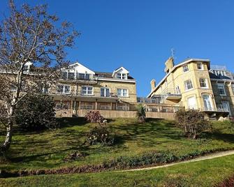 The Priory - Shanklin - Edificio