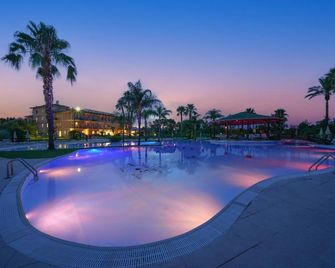 BV Airone Resort - Corigliano Calabro - Piscina