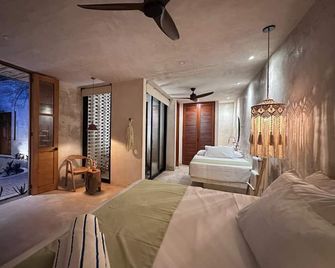 Hotel Boutique Alma Peregrina - ויאדוליד - בריכה