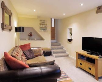 Cosy one bedroom cottage in Pickering - Pickering - Living room