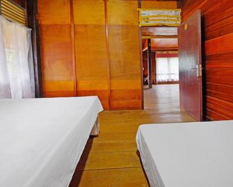 OYO Homes 91167 Tatto Bara Homestay - Makale - Habitación