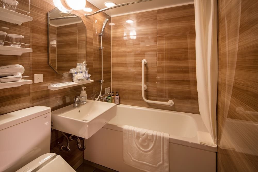 Bathroom view of Hotel Monterey Le Frere Osaka