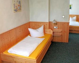 Hotel Rebstock - רוסט - חדר שינה