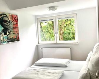 Ferienwohnung Möwe 14 - Schleswig - Bedroom