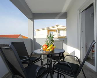 Privilege Pool Apartments - Novalja - Balcony
