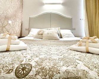 Bari Rooms Abate Gimma - Bari - Schlafzimmer