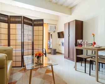 RedDoorz at Kassel Residences Parañaque - Parañaque - Obývací pokoj