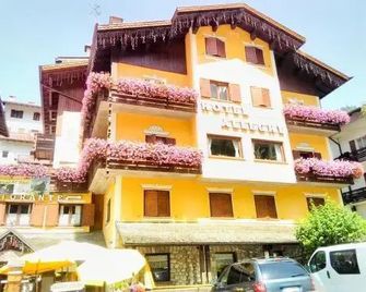 Hotel Alleghe - Alleghe - Gebouw