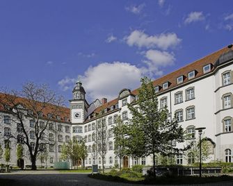 Sleepysleepy Hotel Dillingen - Dillingen an der Donau - Будівля