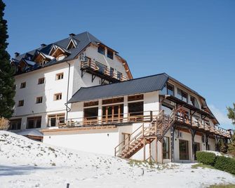 Hotel Amancay - San Carlos de Bariloche - Building