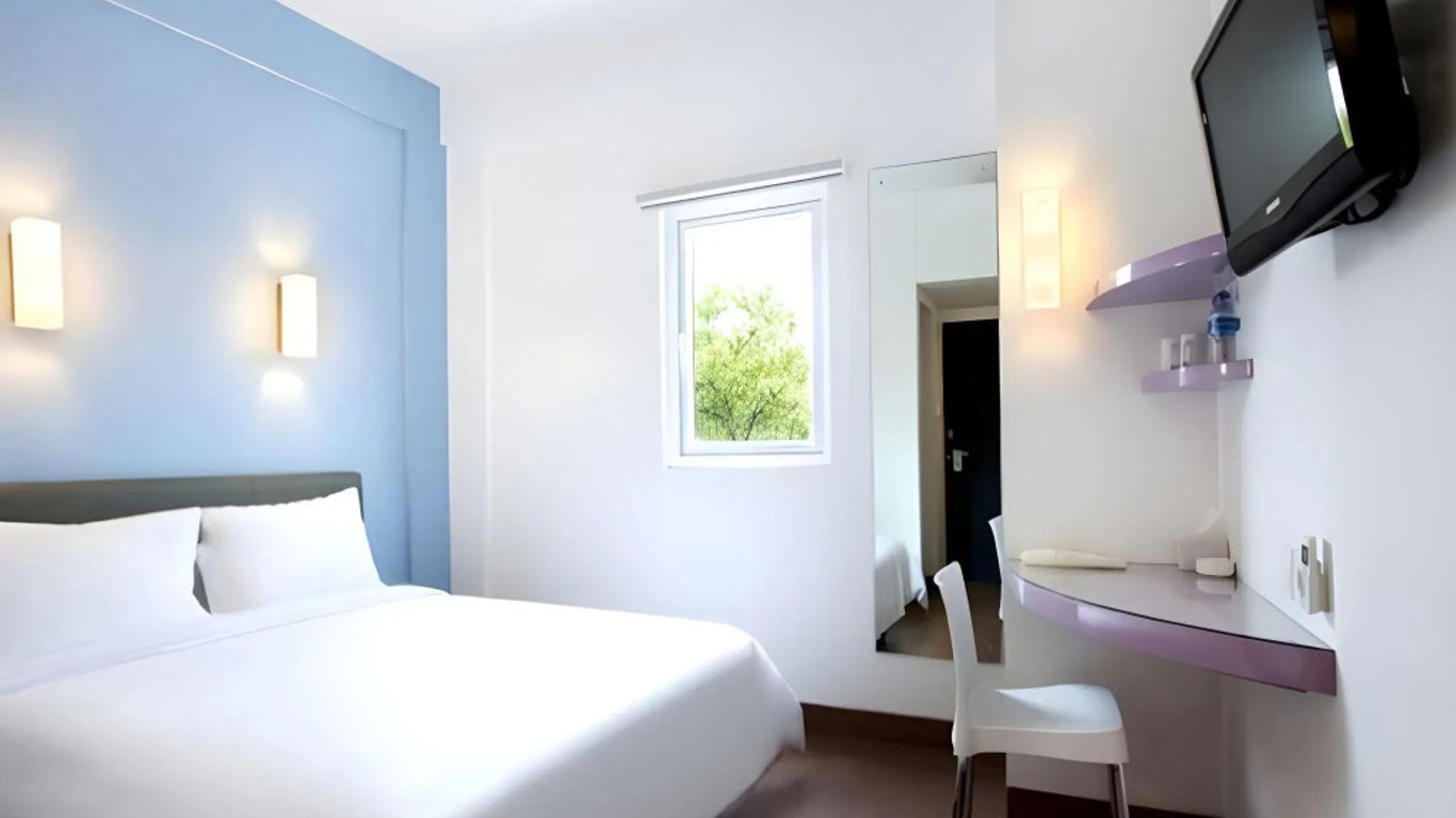 Amaris Hotel Serpong Tangerang