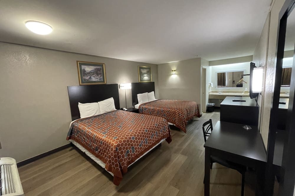 Royal Inn Motel thumbnail 2