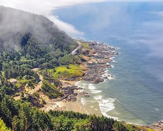 Enjoy a Hassle-Free and Suiting Stay! Modern Unit For 4, Pets Allowed! - ניופורט - חוף