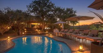 Waterbuck Game Lodge - Hoedspruit - Havuz