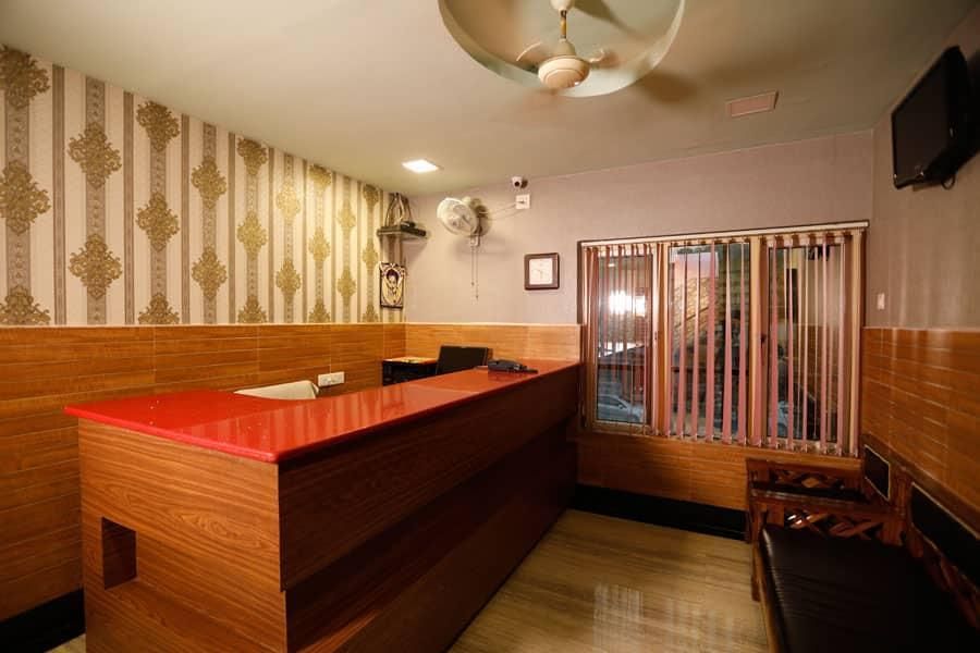 Hotel Royal Inn - בובנשוואר - דלפק קבלה