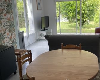 House St Georges de Didonne - Saint-Georges-de-Didonne - Sala pranzo