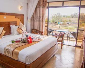 Grand Winston Hotel - Накуру - Спальня