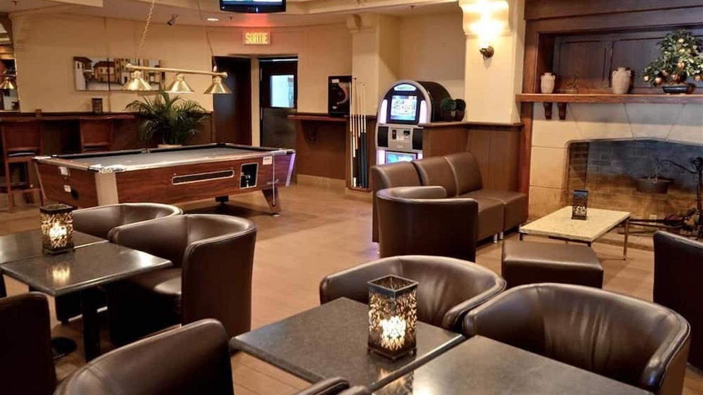 Armon Plaza Montreal Airport