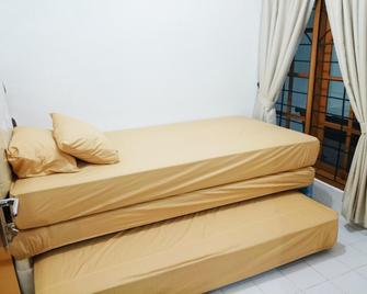 Hostel Bogor - Bogor - Bedroom