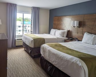 Quality Inn & Suites Northampton- Amherst - Northampton - Спальня