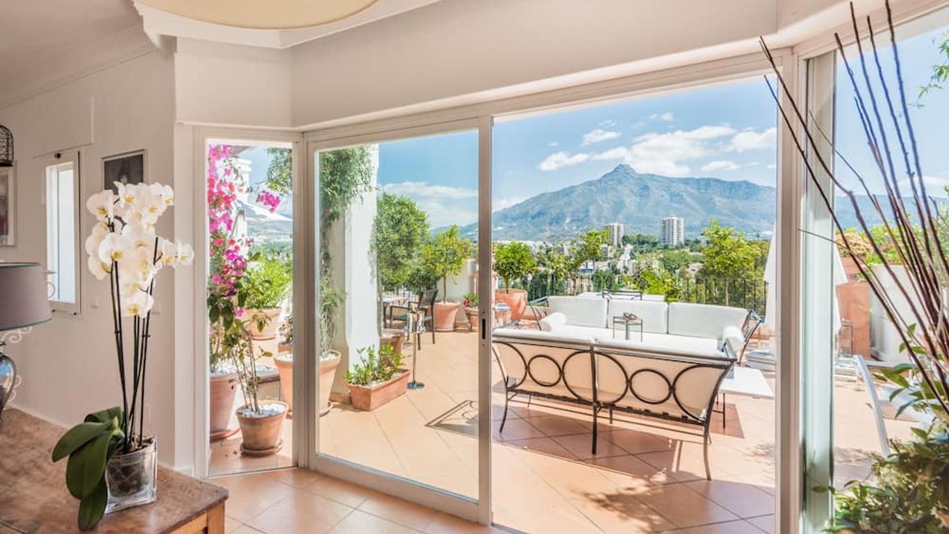 Molo Luxury Suites Puerto Banus