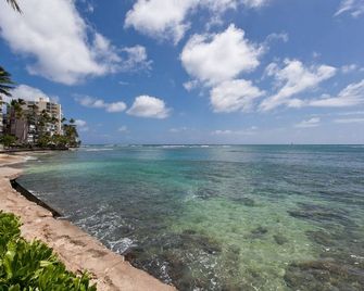 A Gem Of A Studio At The Diamond Head Beach Hotel - هونولولو - شاطئ