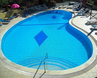 Paleo Inn Hotel - Palaiokastritsa - Zwembad