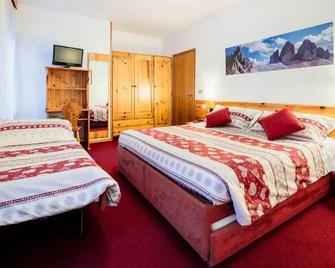 Hotel Coldai - Alleghe - Bedroom