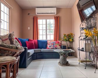 Ramona's place - Serenity in your eyes. - San Juan - סלון