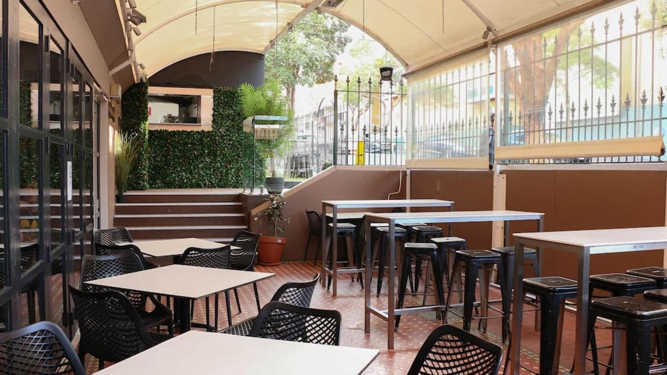 جلاسجو آرمز هوتل ألتيمو