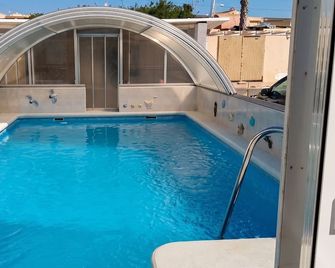 Holiday apartment with pool & terrace | Pool view - Torrevieja - Piscina