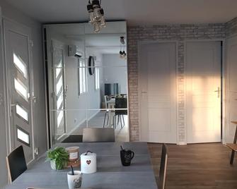 L'escale, a comfortable home - Lorris - Restaurante