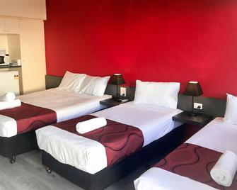 Zed Motels Tropical Gateway - Rockhampton - Bedroom