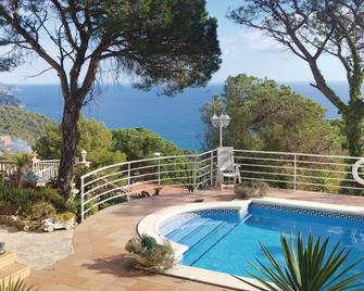 Cozy Home In Blanes With House Sea View - Blanes - Zwembad