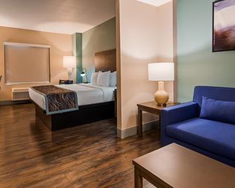 Best Western Plus New Barstow Inn & Suites - Barstow - Schlafzimmer