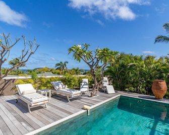 Romantic 1 Bdrm Villa W Ocean Views - Grand Cul-de-Sac - Pool