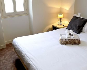 Le Lion d'Or - Logis Hotels - Hotel 2 étoiles et restaurant - Ingrandes