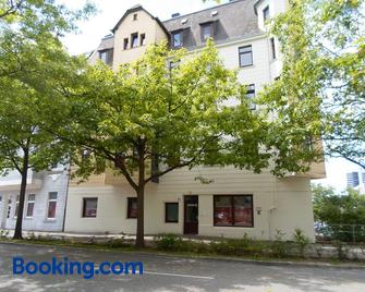 Hotel An Der Karlstadt - Bremerhaven - Building