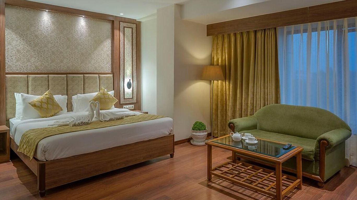 Hotel Shri Ram Excellency